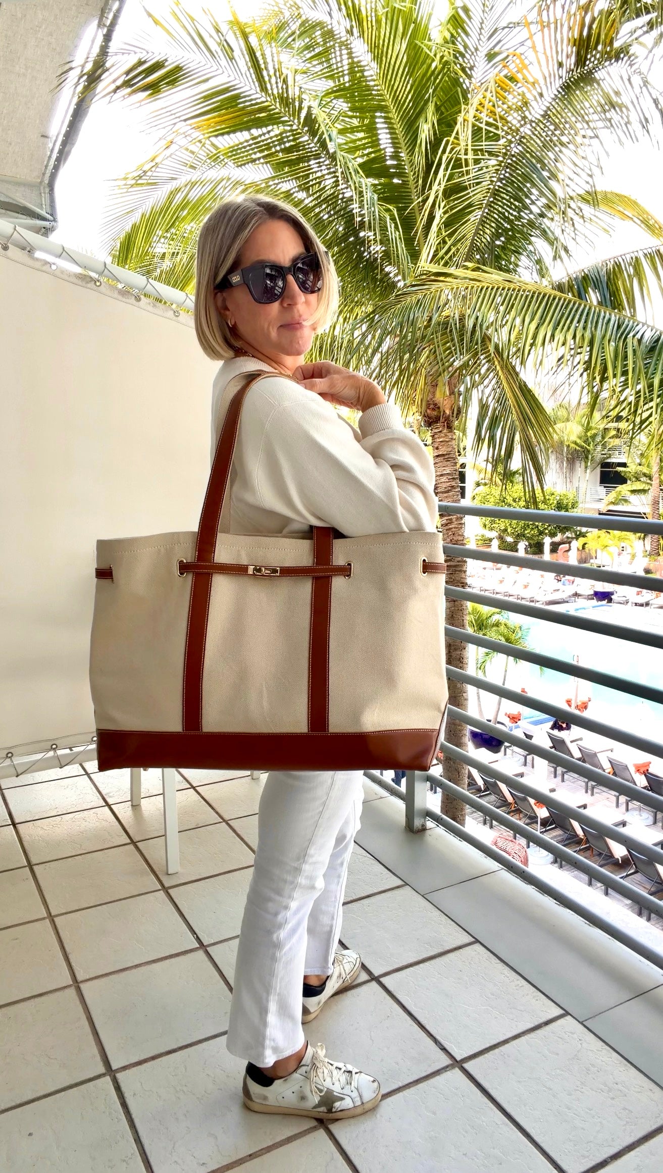 Charleston Large Carryall Tote - Leather