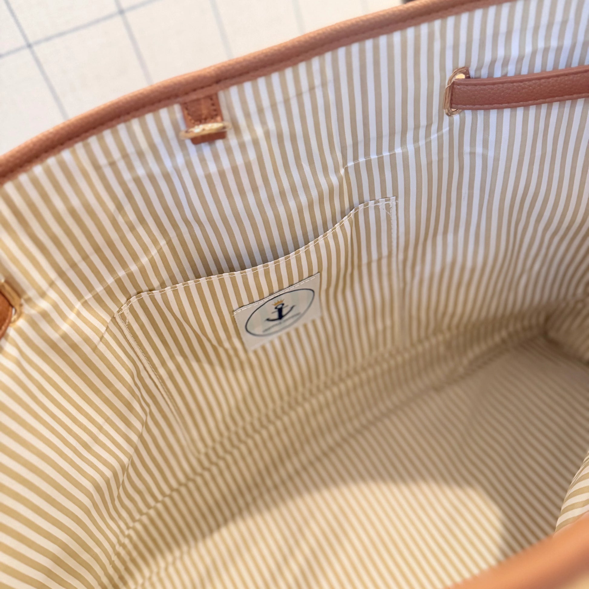 Charleston Large Tote - Basketweave